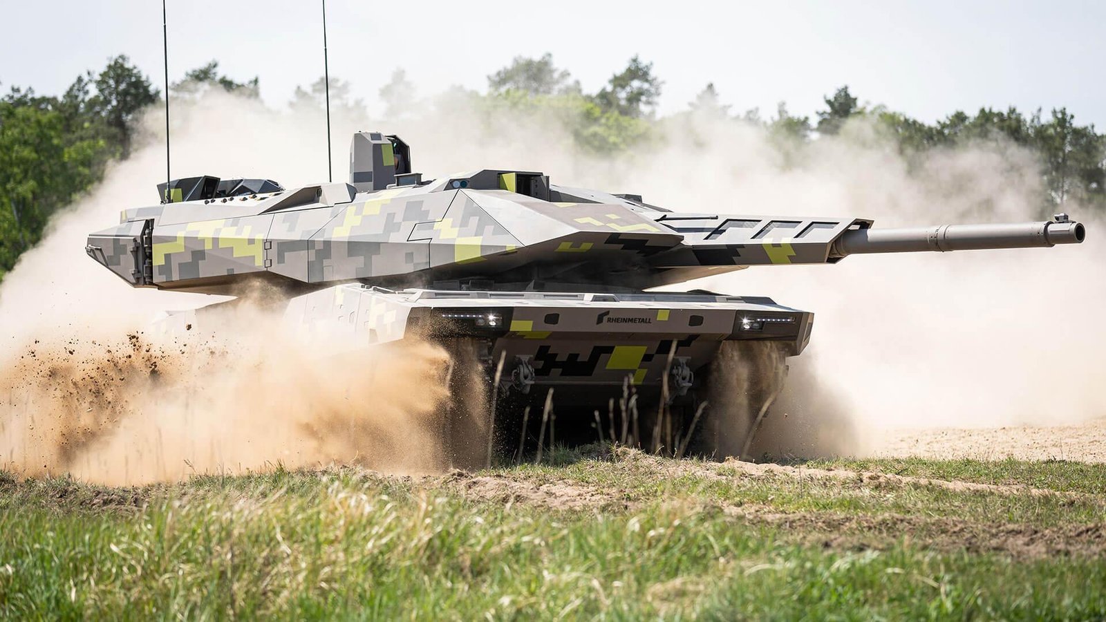 Rheinmetall aims to supply Ukraine with KF51 Panthers