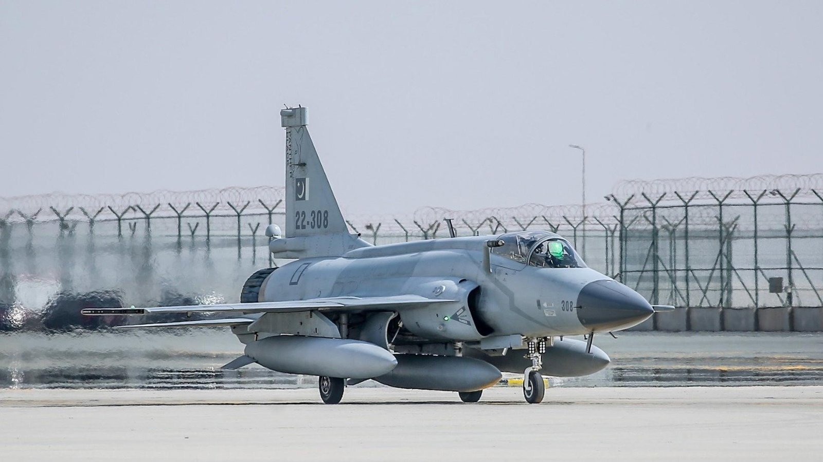 JF-17 Block III Fighter Makes Debut at Dubai Airshow