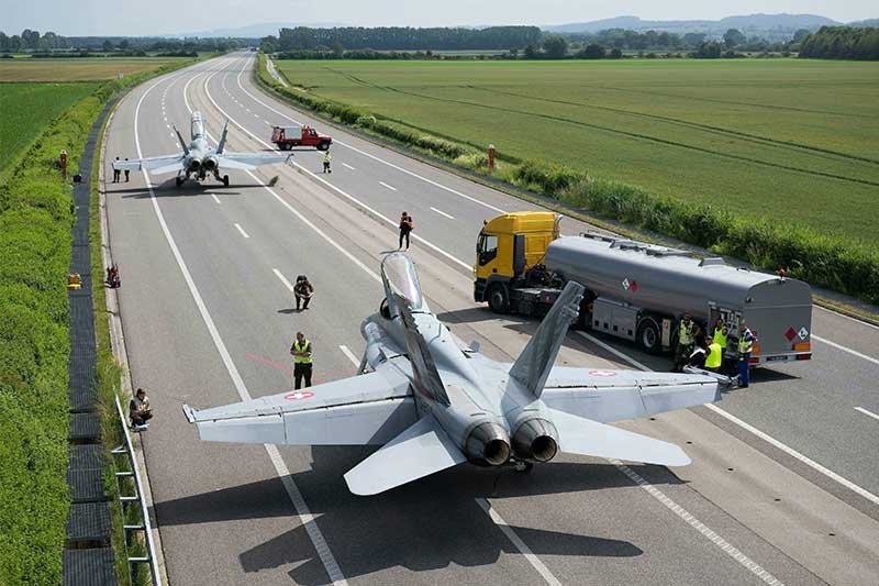 Swiss Air Force Lands Fighter Jets on Motorway in training exercise