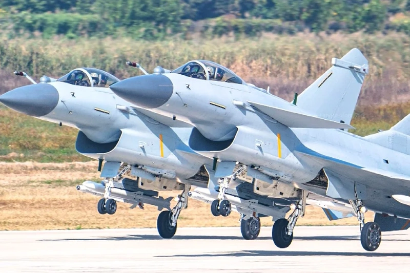 Chinese J-10C Boosts Chengdu Aerospace Stocks by 40%